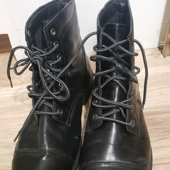 Men Chukka Laceup Boot Size 9 - Picture 10 of 11